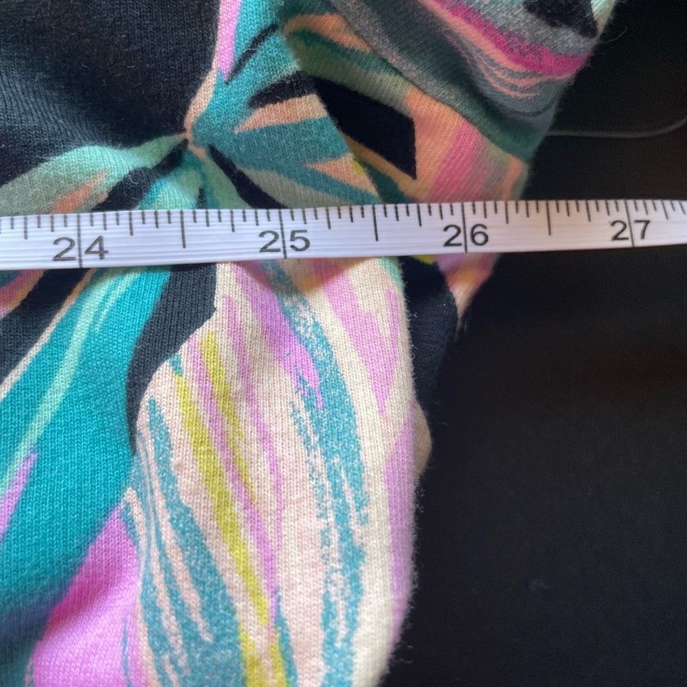 SOLD Torrid Women's Size 3 3X 22-24 Tropical Print Hoodie - Picture 11 of 13